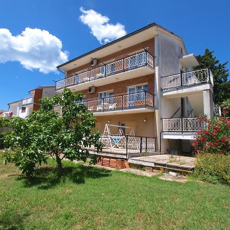 Apartments Josip 74 Pula Exterior photo